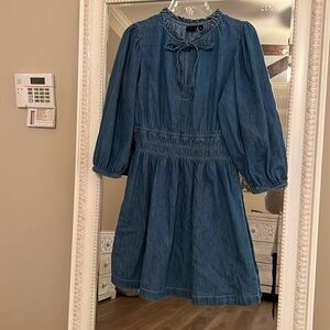 Cute denim dress from The Gap with 3/4 sleeves. Size M